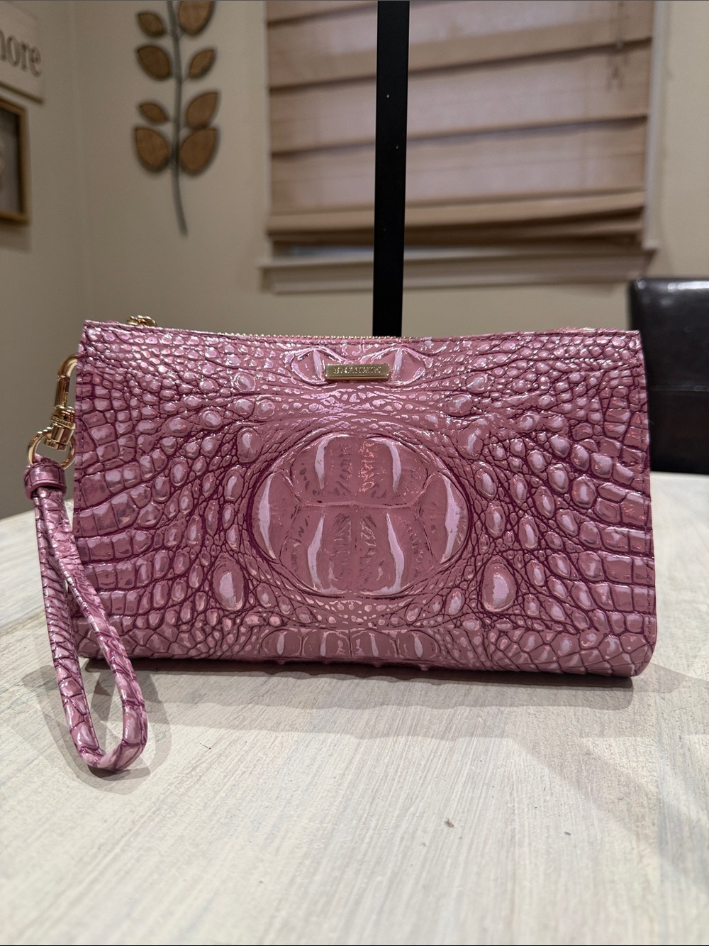 Rare Brahmin Mullberry Potion Melbourne Croc-Embossed Wristlet Clutch